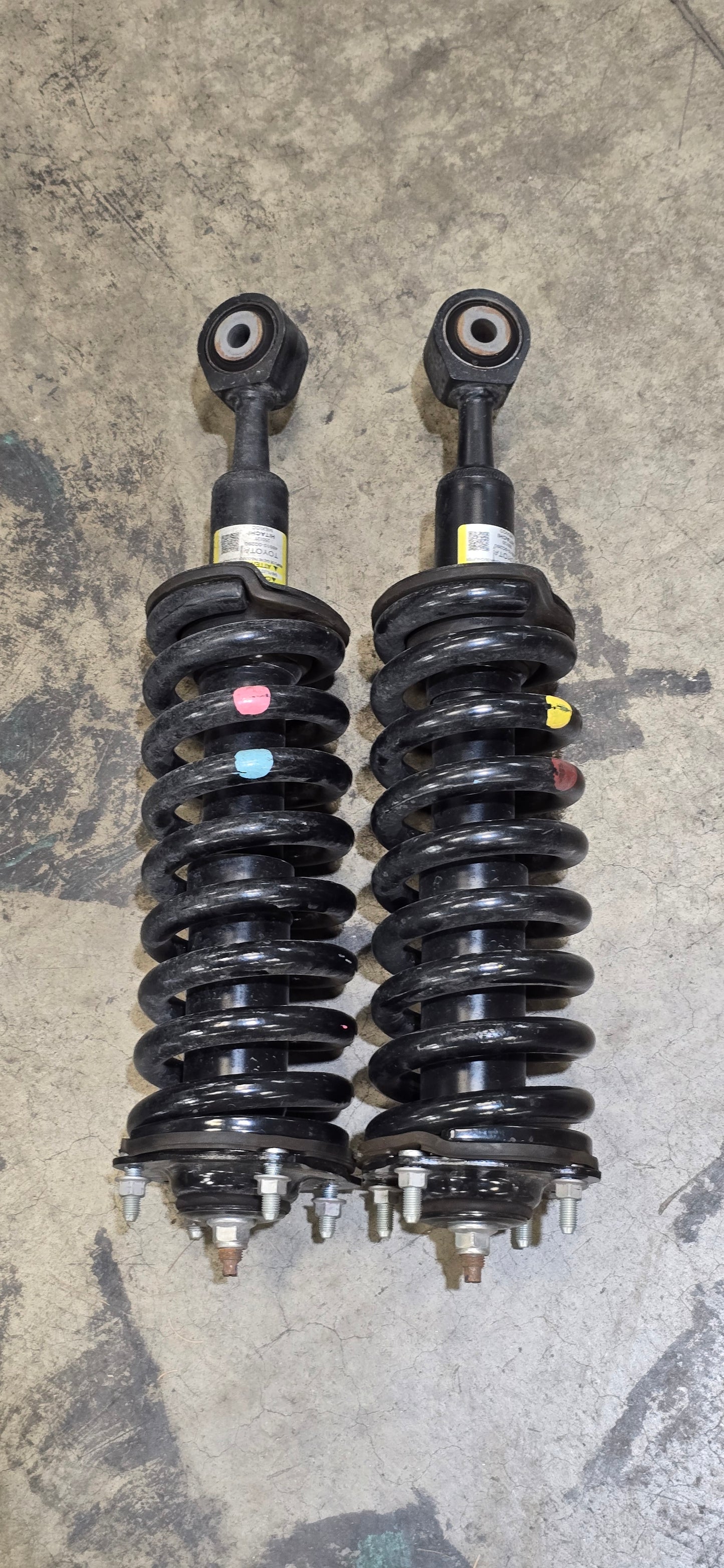 2022 Toyota Tundra - OEM Front suspension