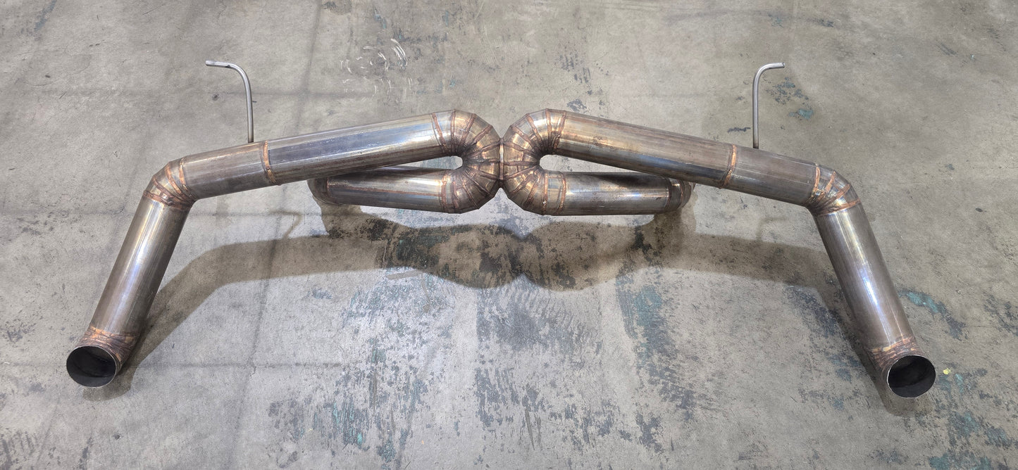 Audi R8 - Exhaust