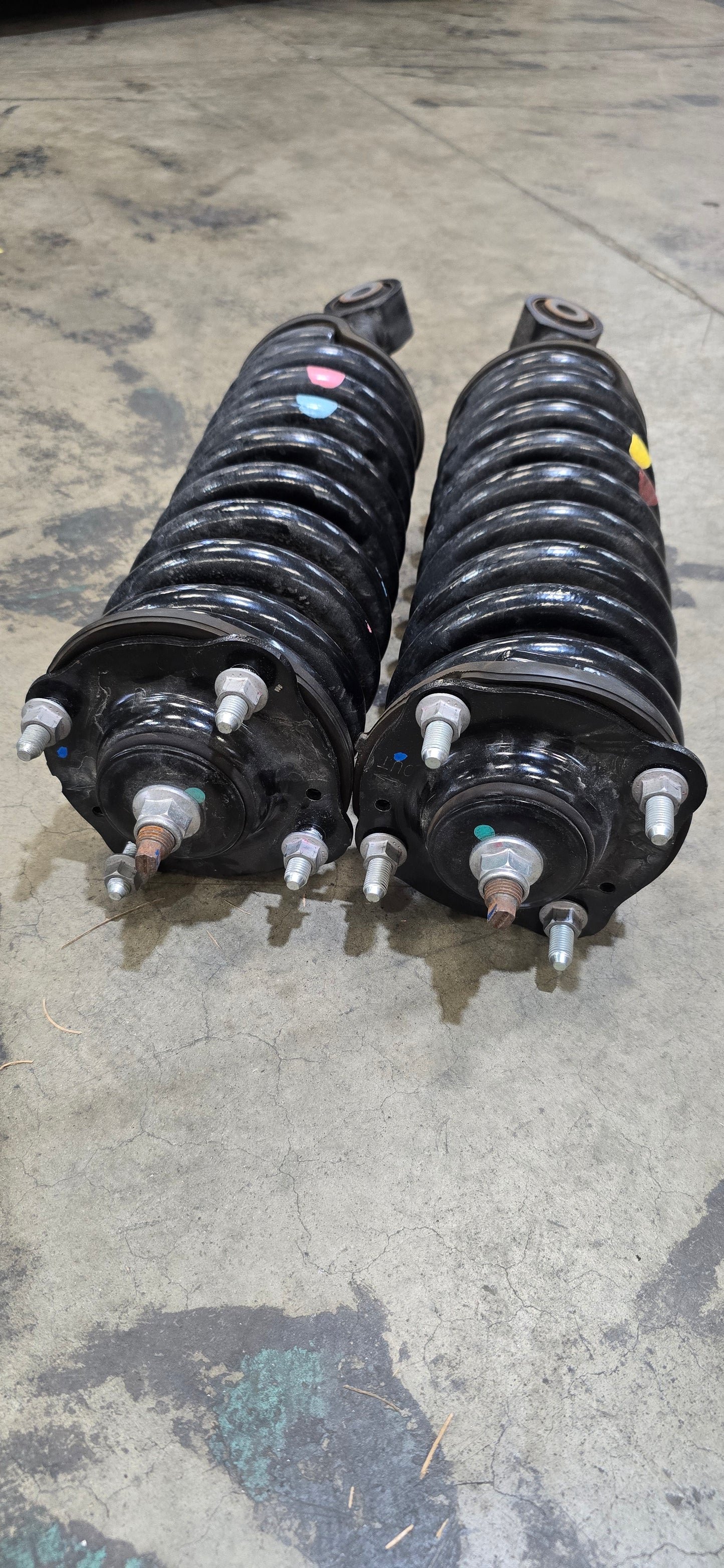 2022 Toyota Tundra - OEM Front suspension
